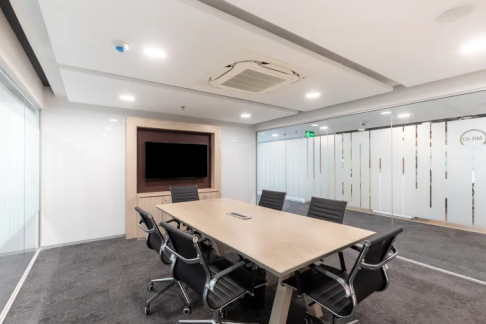 Office: Regus, Privilion, Privillion, Ahmedabad, 380051