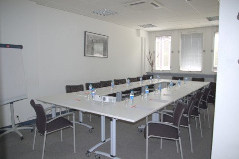 Office: Avenue Henri Freville, Rennes, 35207