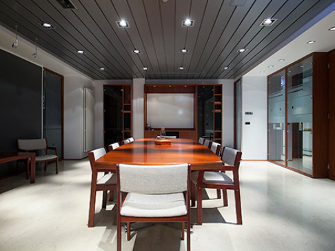 Office: Reykjav, Orange Warehouse Skutuvogur 3, 104