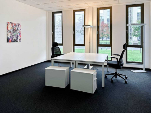 Office: Rheinpromenade 4a, Monheim am Rhein, 40789