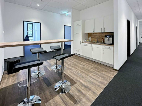 Office: Rheinpromenade 4a, Monheim am Rhein, 40789