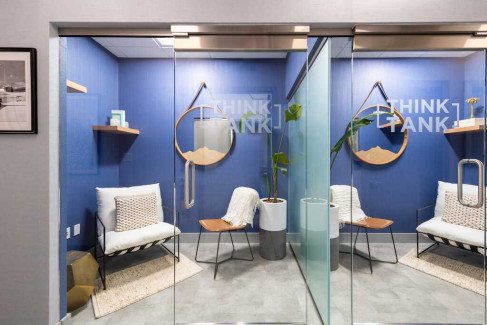 Office: Riva Tommaso Gulli 12, Trieste, 34123