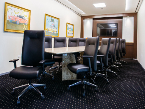 Office: River Point, West Loop, W Lake Street, Chicago, IL 60606