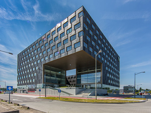Office: Rotterdam Airport, Airportplein 22, Rotterdam, 3045 AP