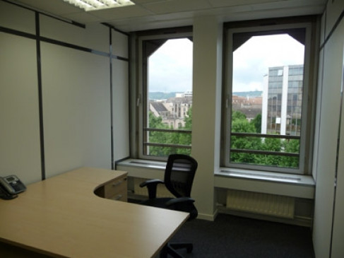 Office: Avenue de Bretagne, Rouen, 76100