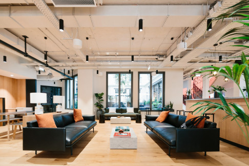 Office: Rue du Colisee, 40 Rue du Colisee, Paris, 75008
