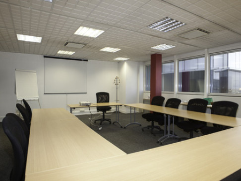 Office: Rueil-Malmaison, Tour Albert Ier, Paris, 92507