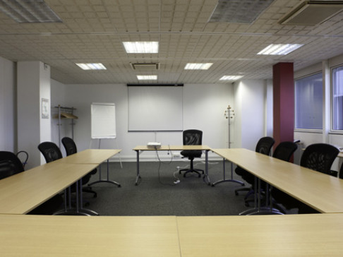 Office: Rueil-Malmaison, Tour Albert Ier, Paris, 92507