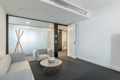 Office: Darmst&auml;dter Landstrasse 116, Frankfurt, 60598