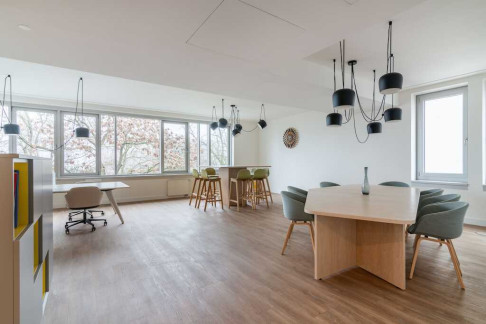 Office: Darmst&auml;dter Landstrasse 116, Frankfurt, 60598