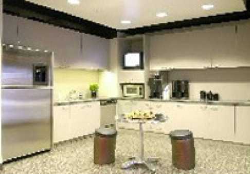 Office: Saddle Brook Centre, Saddle Brook, 07663