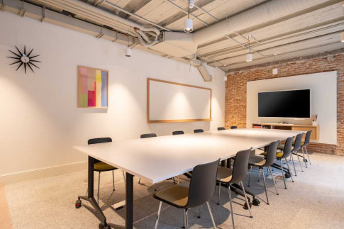 Office: Carrera de San Jer&oacute;nimo, 15, Madrid, 28014
