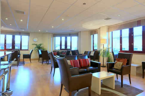 Office: Sandford Gate, Oxford OX4 6LB