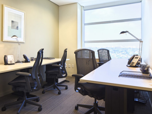 Office: Eldorado Building, 17th Floor, Eldorado Building, Sao Paulo, 05425-070