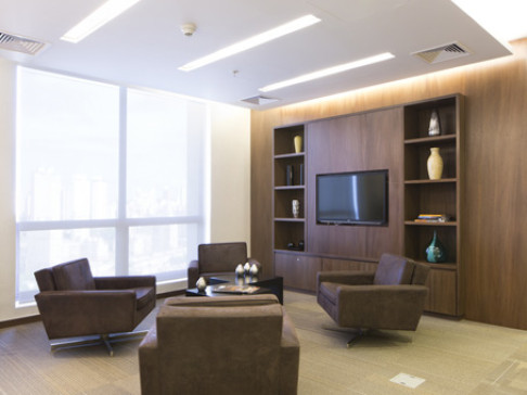 Office: Nacoes Unidas Tower, Sao Paulo, 04578-000