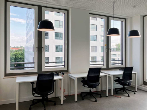 Office: Ostendstrasse 111, Nuremberg, 90482