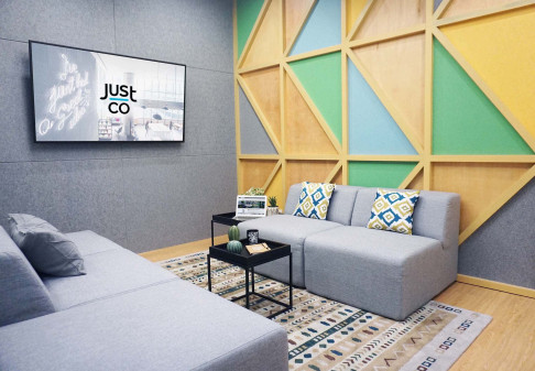 Office: Sequis Tower, Sequis Tower, 17th Floor, Jakarta 12190