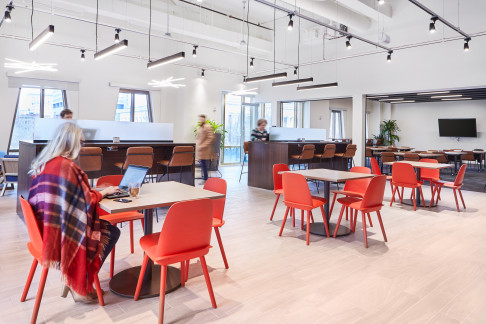Office: OSW, South Wacker Dr, Chicago, 60606