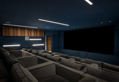 Office: Hollywood, Barton Ave, Los Angeles, 90038
