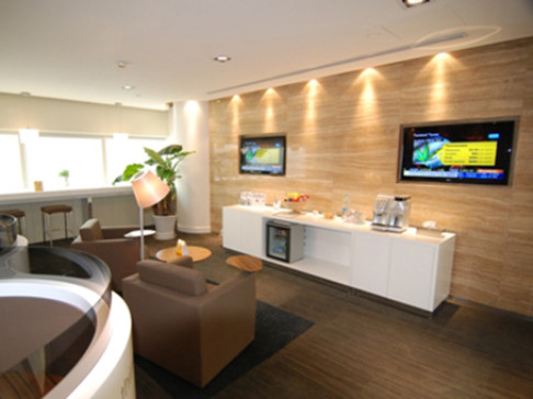 Office: Aurora, 11/F Aurora Plaza, Shanghai, 200120