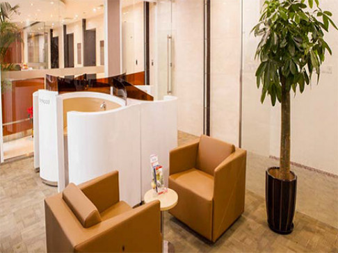 Office: BEA Finance Tower, 15/F BEA Finance Tower, Shanghai, 200120