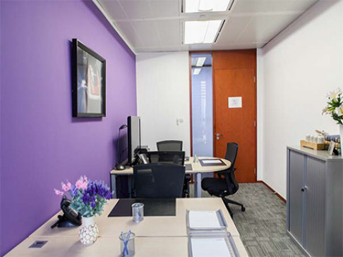 Office: BEA Finance Tower, 15/F BEA Finance Tower, Shanghai, 200120