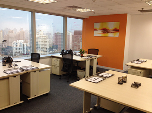 Office: Hong Kong Plaza, Middle Huai Hai Road, Shanghai, 200021