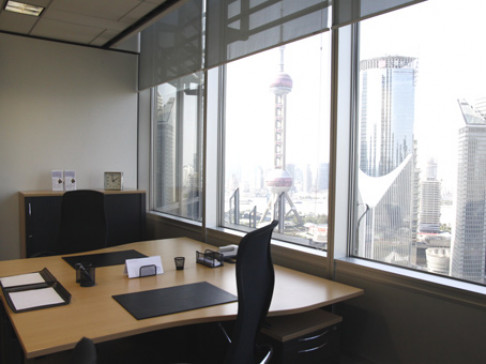 Office: Jin Mao Tower, 31/F Jin Mao Tower, Shanghai, 200120