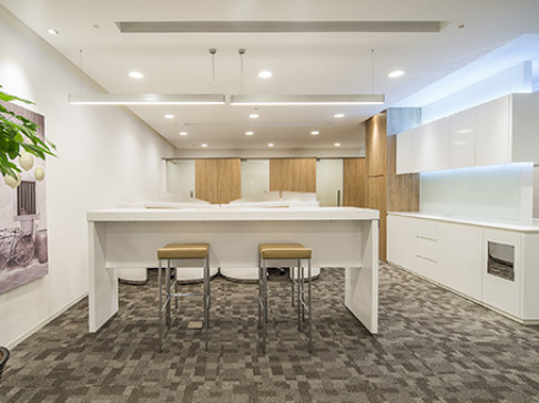 Office: Maxdo Centre, 43/F, Maxdo Centre, Shanghai, 200336