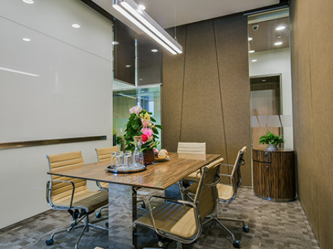 Office: Oriental Financial Centre, 7/F, Oriental Financial Center, Shanghai, 200120