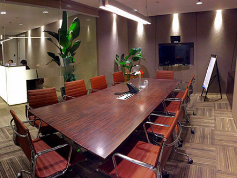 Office: Nanjing Road West, Shanghai, 200040