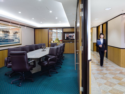 Office: Shangri-La Office Tower, Binjiang East Road, Chengdu