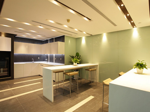 Office: Diwang Plaza, 55/F, Shun Hing Square, Shenzhen, 518022