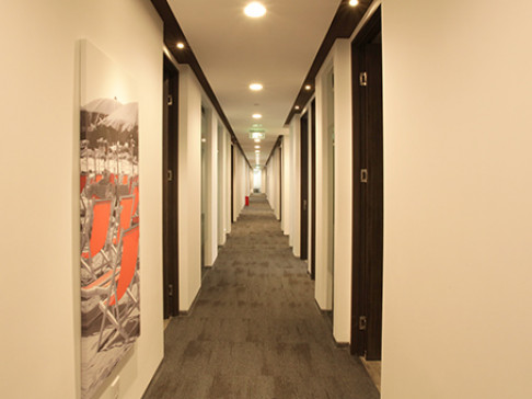 Office: Diwang Plaza, 55/F, Shun Hing Square, Shenzhen, 518022