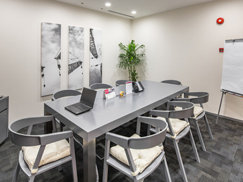 Office: JTC Summit, 8 Jurong Town Hall Road #24-03, Singapore, 609434