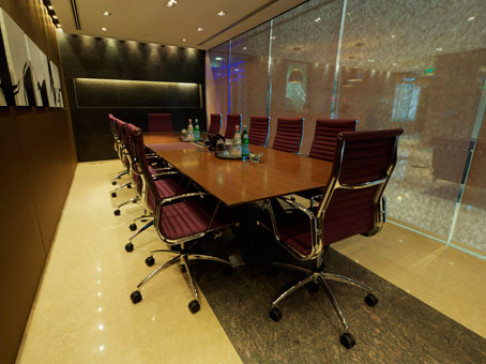 Office: One Fullerton, 1 Fullerton Road #02-01, Singapore, 49213
