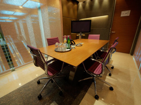 Office: One Fullerton, 1 Fullerton Road #02-01, Singapore, 49213