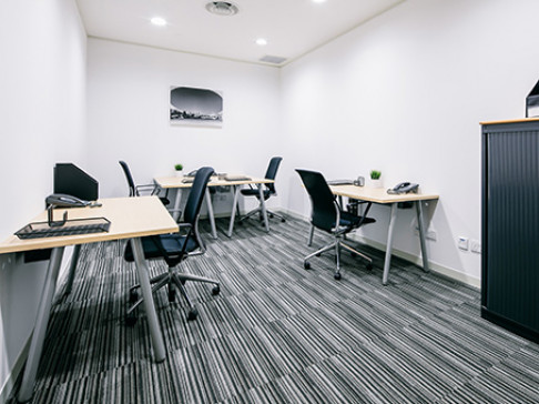 Office: UOB Plaza 1 Centre, 35th and 36th Floor, Singapore, 48624