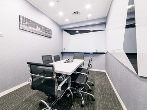 Office: UOB Plaza 1 Centre, 35th and 36th Floor, Singapore, 48624