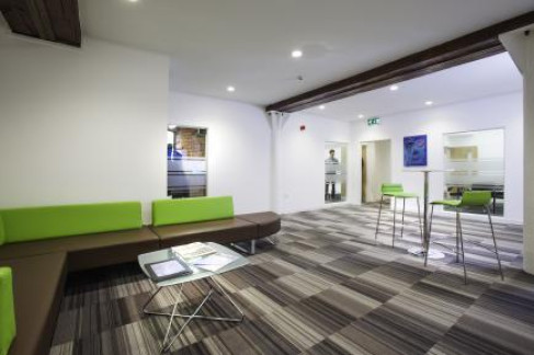 Office: Ocean Village Marina, Southampton, SO14 3XB