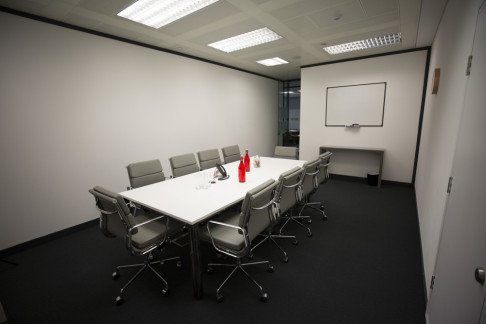 Office: St Kat's Dock, Thomas More Square, London, E1W 1YN