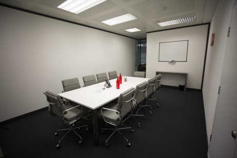 Office: St Kat's Dock, Thomas More Square, London, E1W 1YN