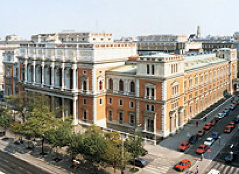 Office: Stock Exchange, Schottenring 16/2, Vienna, 1010
