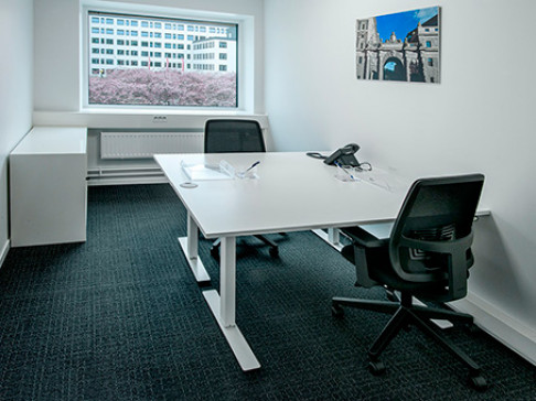 Office: Stockholm, One, g, Kista, 16440