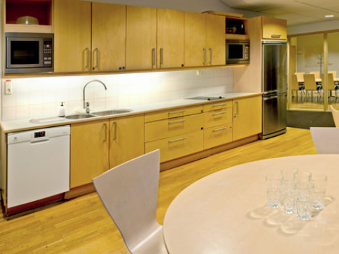 Office: Stockholm Business Park, Svetsarv, Solna, SE-171 41