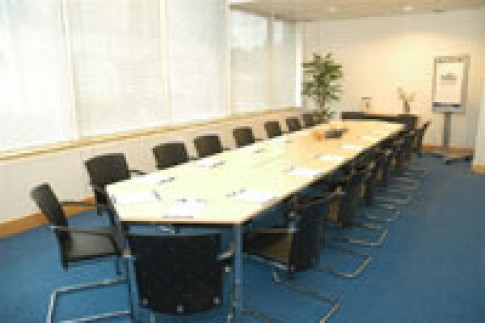 Office: Stockley Park Arena, Uxbridge, UB11