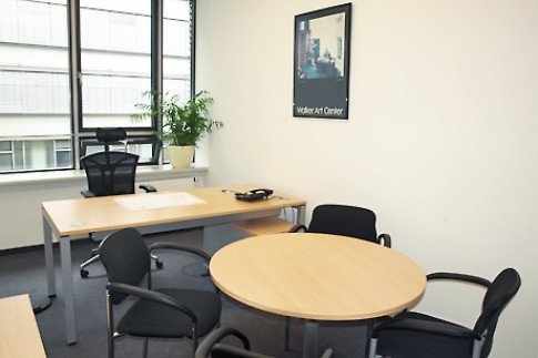 Office: Liebknechtstrabe, Stuttgart, 70565
