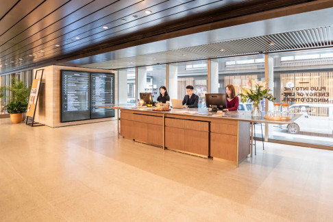 Office: 90 Connaught Road Central, Hong Kong Island