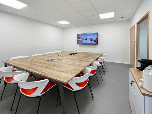 Office: 8 Avenue de Shenzhen, Chasseneuil-du-Poitou, 86360