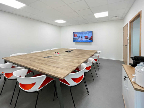 Office: 8 Avenue de Shenzhen, Chasseneuil-du-Poitou, 86360
